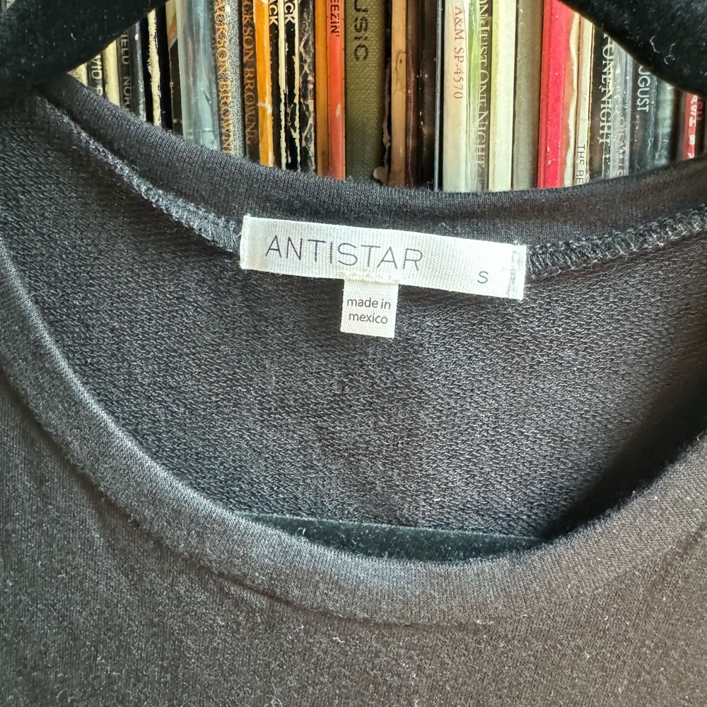 Antistar LBD - Picture 3 of 3